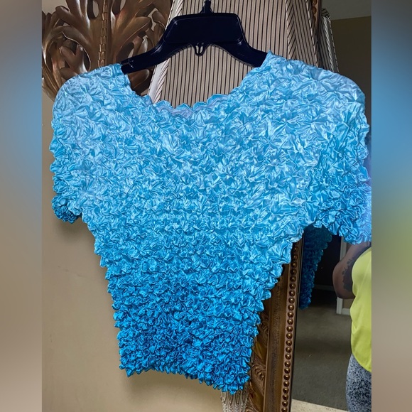 Women’s West Loop Popcorn Shirts - Picture 7 of 16